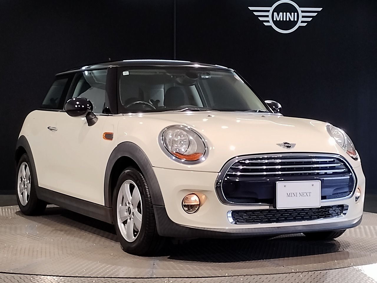 F56 COOPER D (AT)