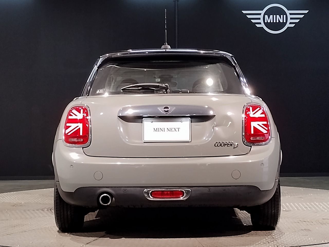 F55 COOPER D (AT)