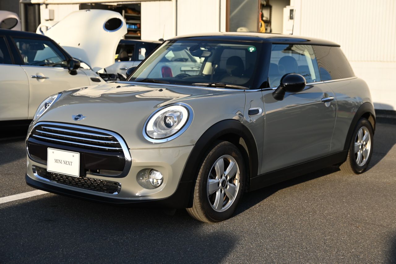 F56 COOPER D (AT)