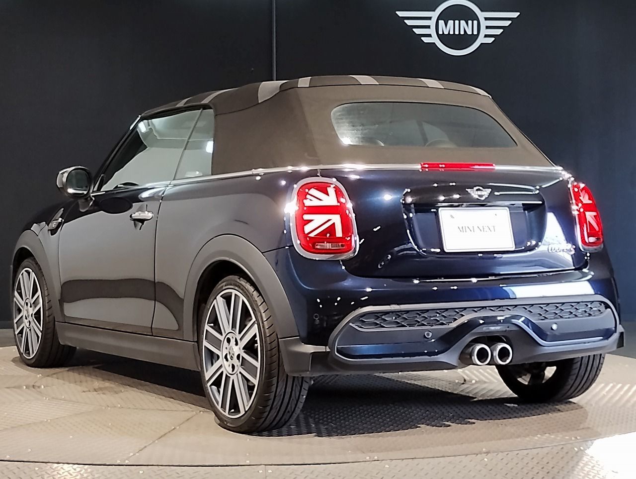 MINI Cooper S Convertible RHD