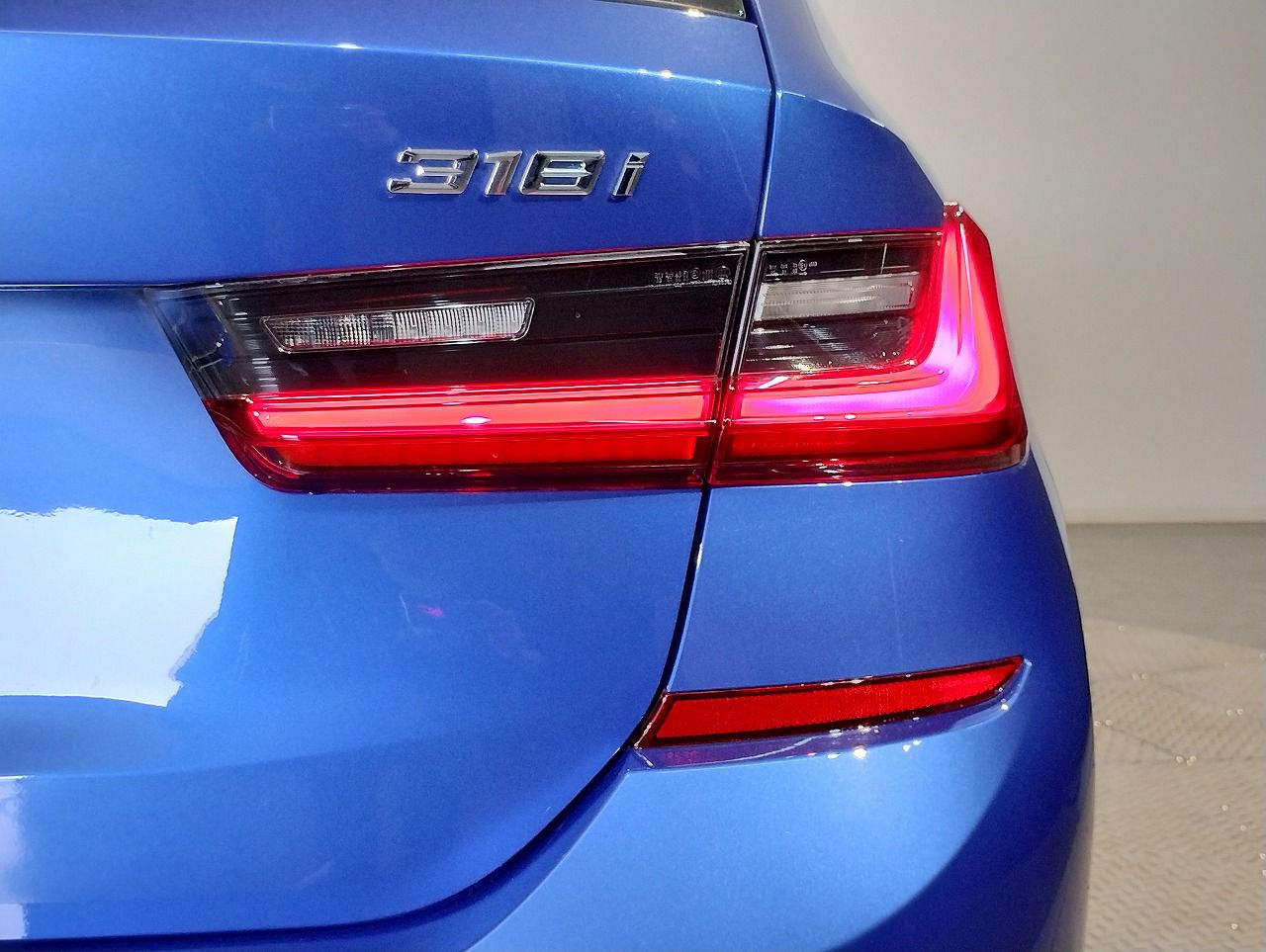 G21 318i Touring