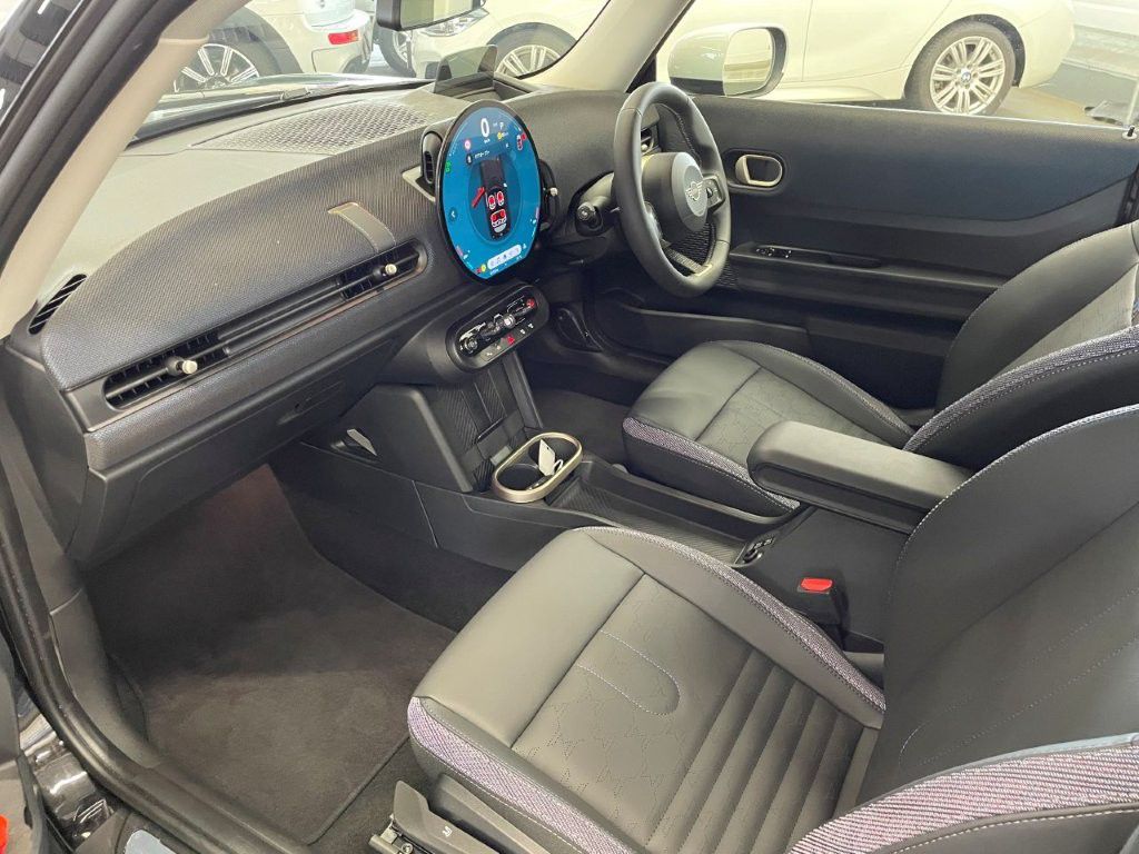 F66 MINI Cooper C 3Dr