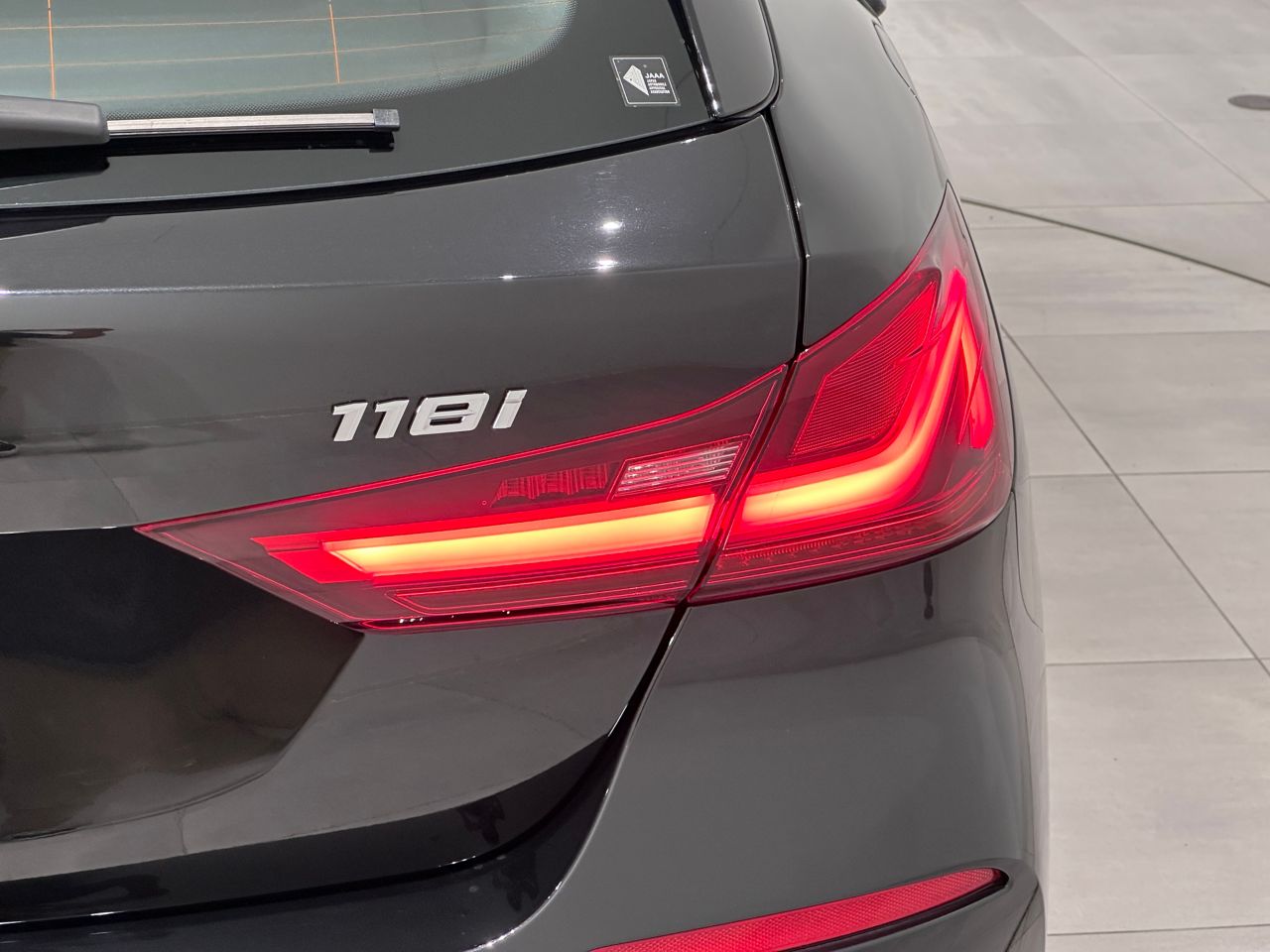 118i RHD