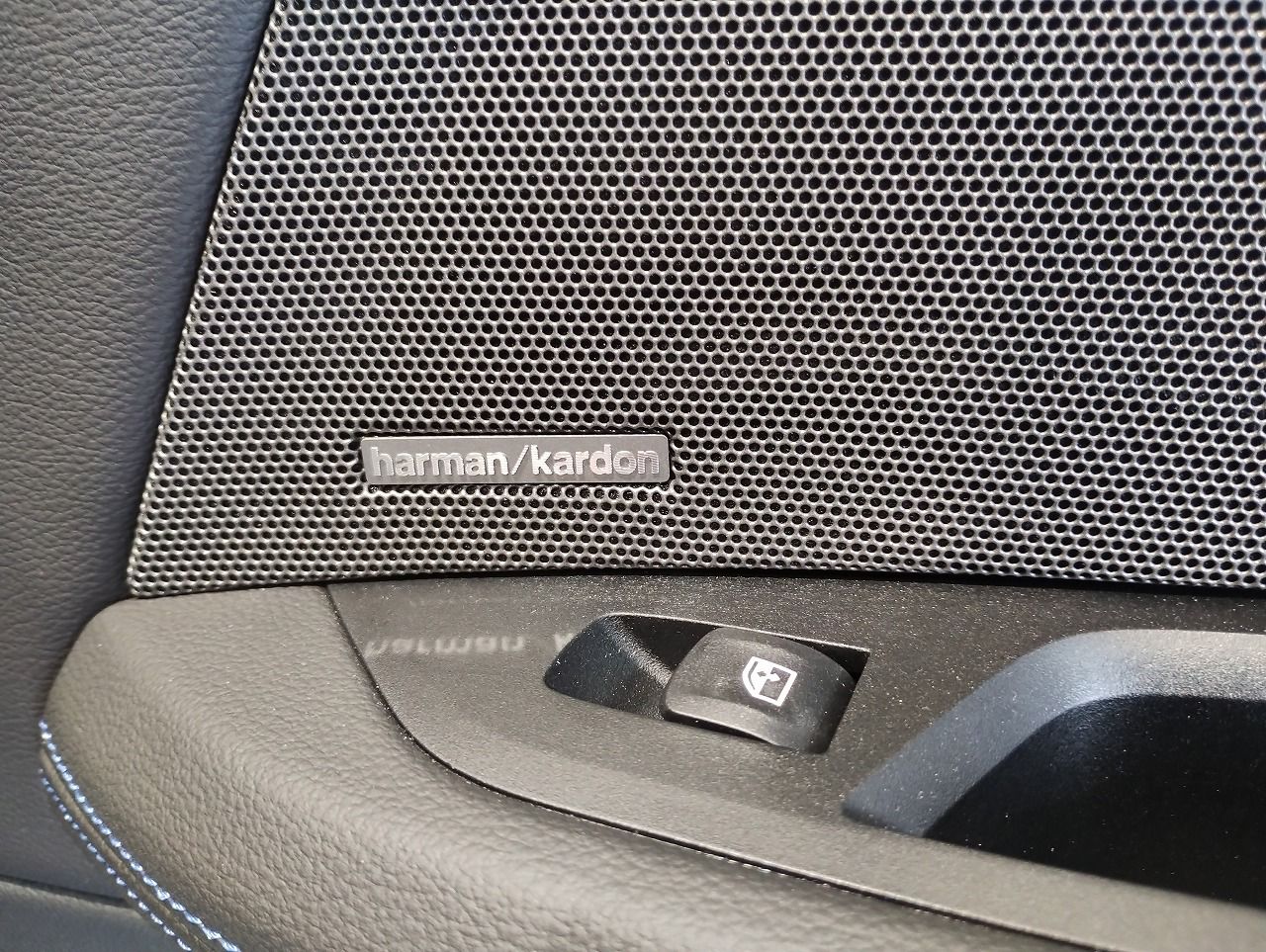 G26 i4 M50 RHD