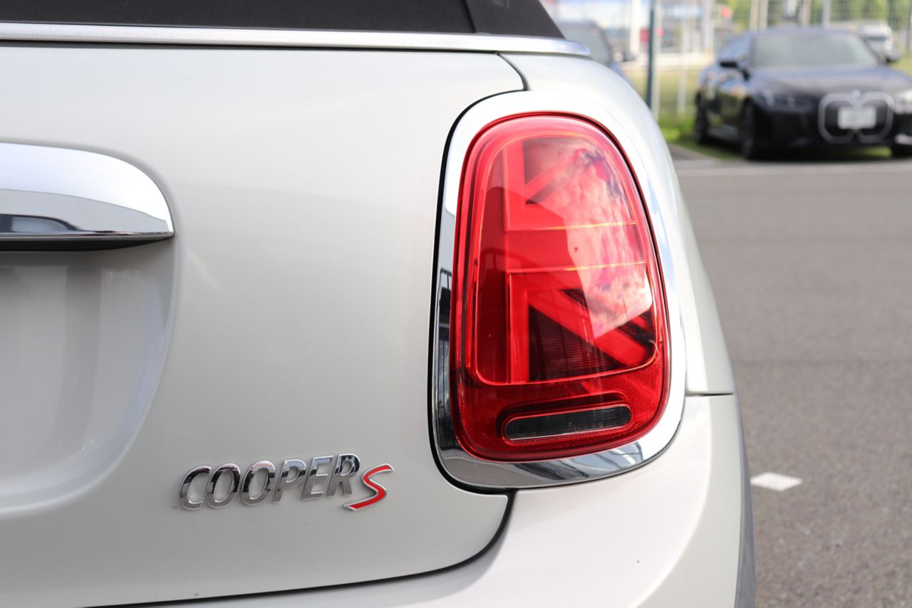 F57 MINI Cooper S Convertible LCI