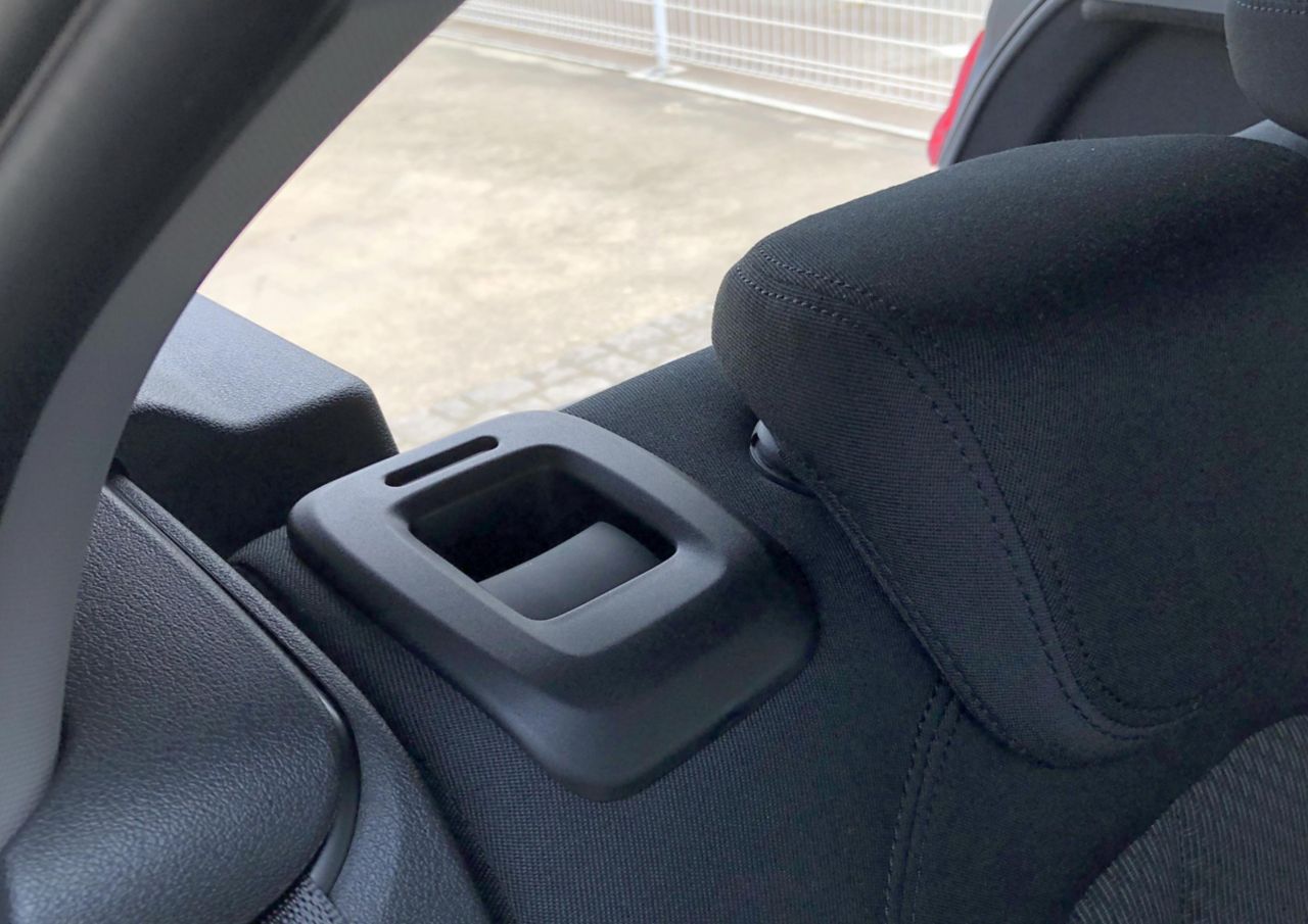 F40 118d Sports Hatch 5-door B47 2.0d
