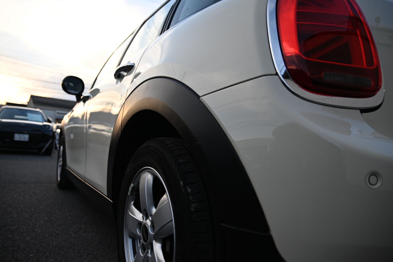 F55 MINI Cooper 5-Door Hatch LCI