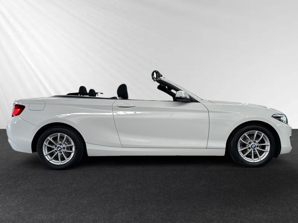 BMW 218