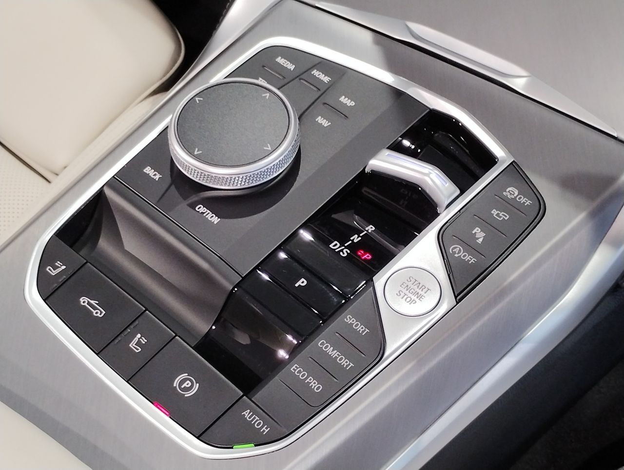 G** 4**i C********** B** 2**i RHD