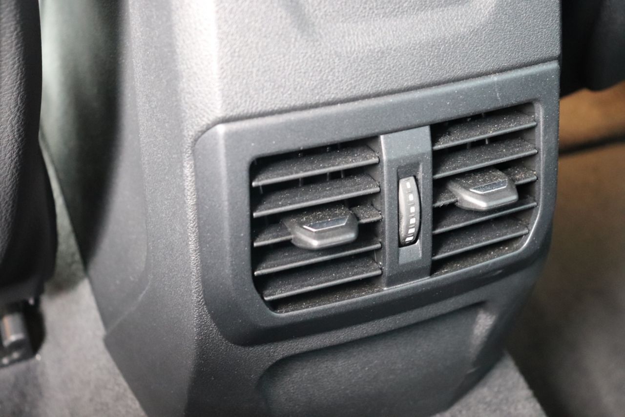 F40 118d Sports Hatch 5-door B47 2.0d