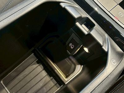 G01 X3 M40i RHD LCI ZA