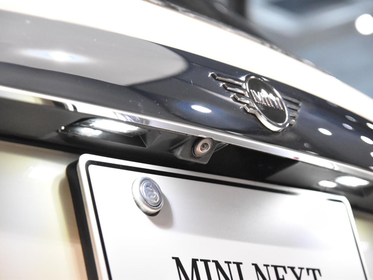 F55 COOPER D (AT)