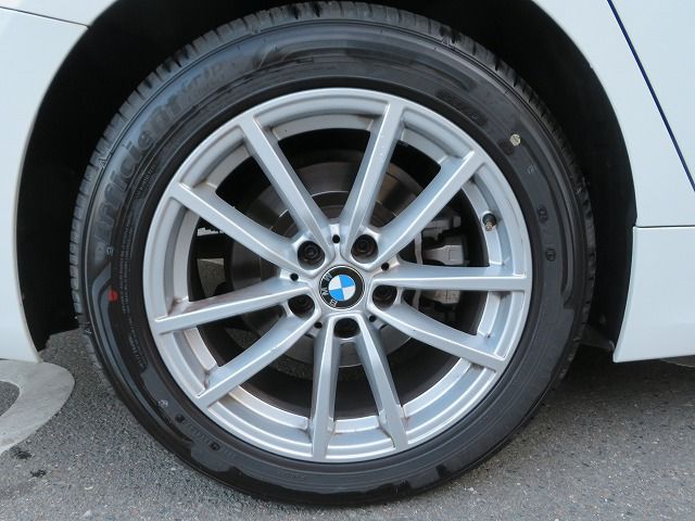 318i Berline RHD