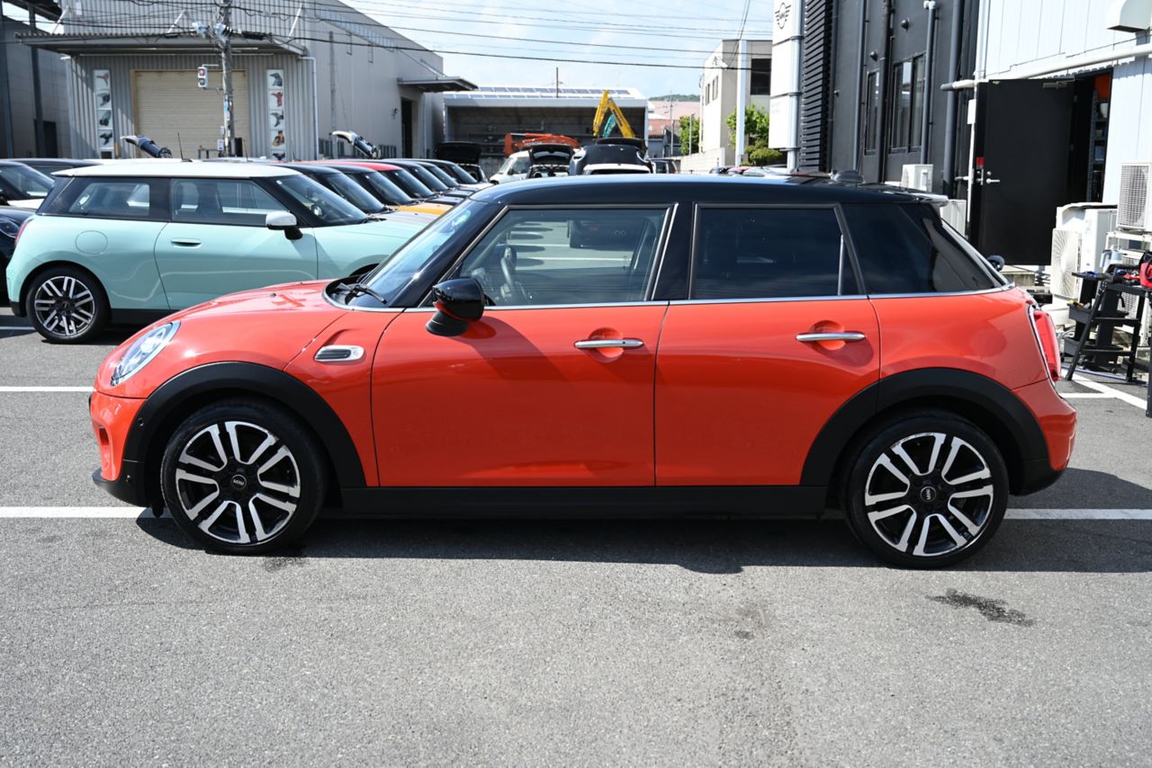 F55 MINI Cooper 5-Door Hatch LCI