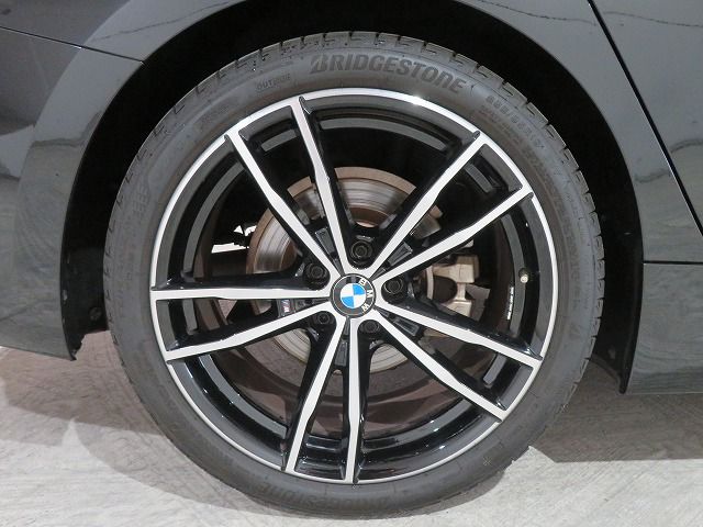 G21 320d xDrive Touring RHD