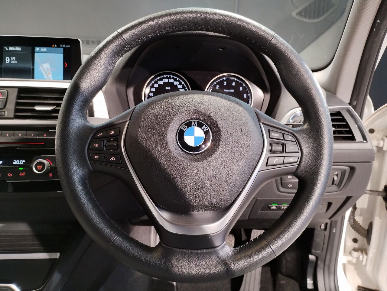 118 5DOOR RHD