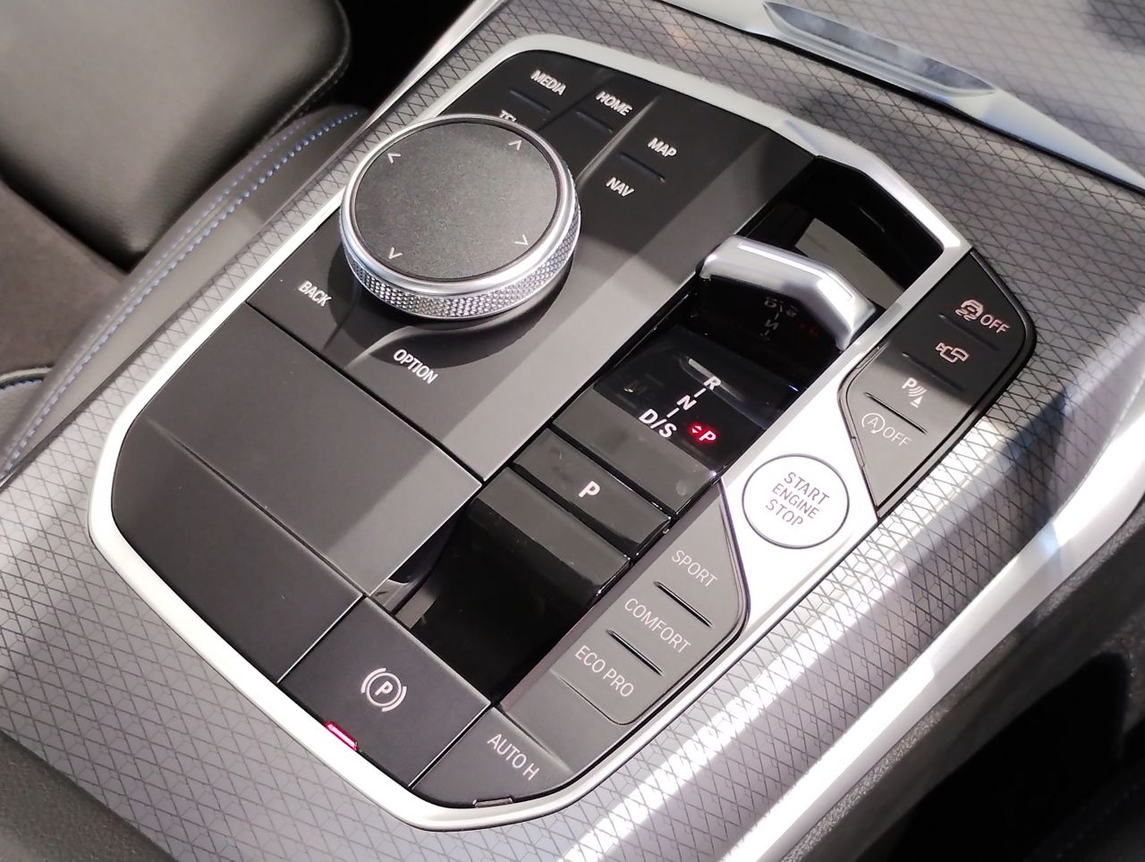 G20 320i Saloon LCI RHD MX