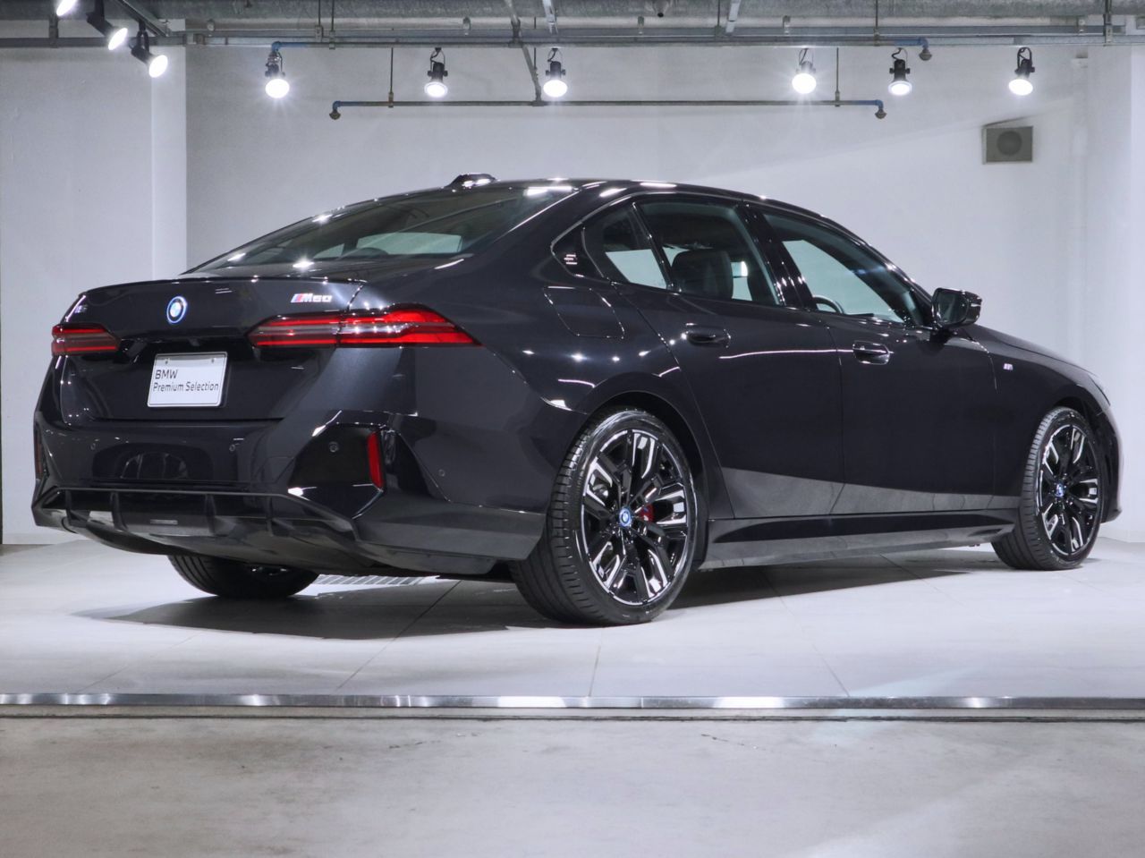 BMW i5 M60 xDrive Sedan RHD