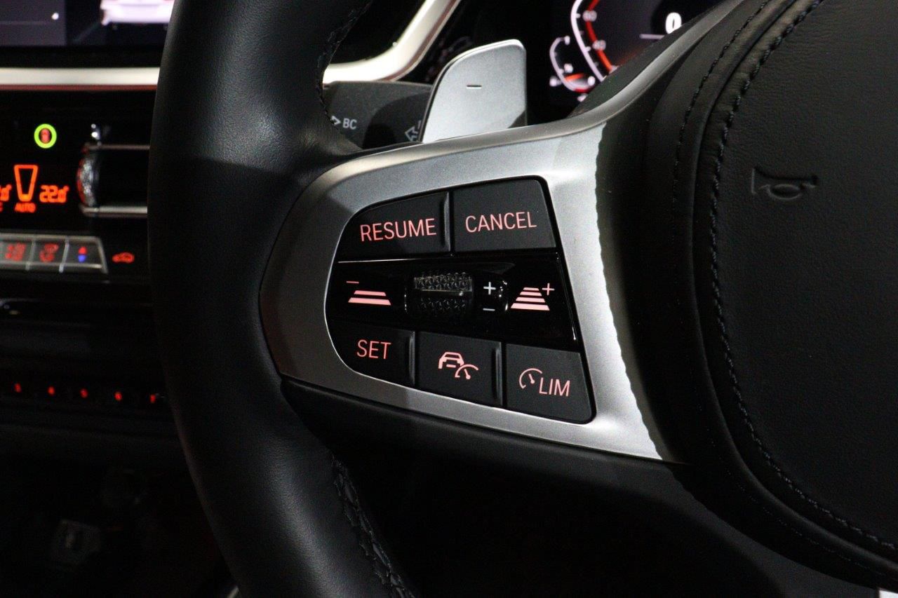 G29 z4 sDrive20i RHD