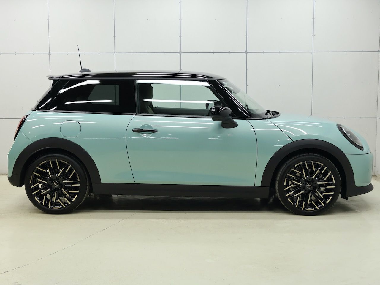 F66 MINI Cooper S 3Dr