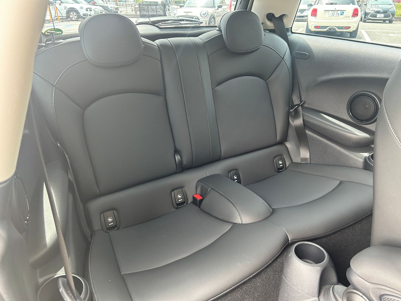 F56 MINI Cooper 3-Door Hatch LCI