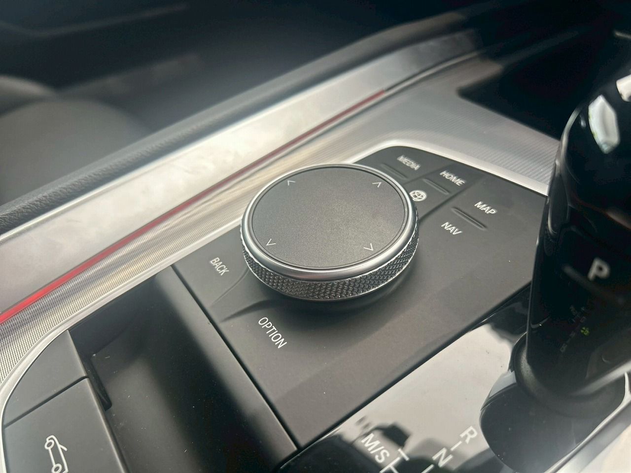 G29 Z4 M40i RHD