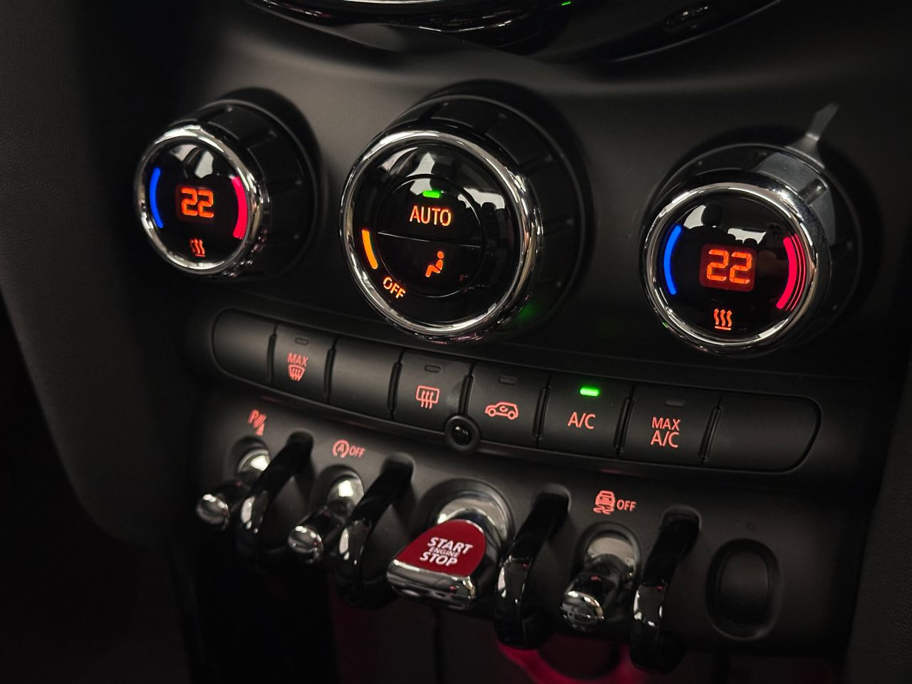 F55 COOPER D (AT)