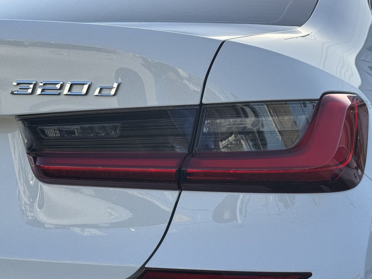 G20 320d xDrive RHD Saloon