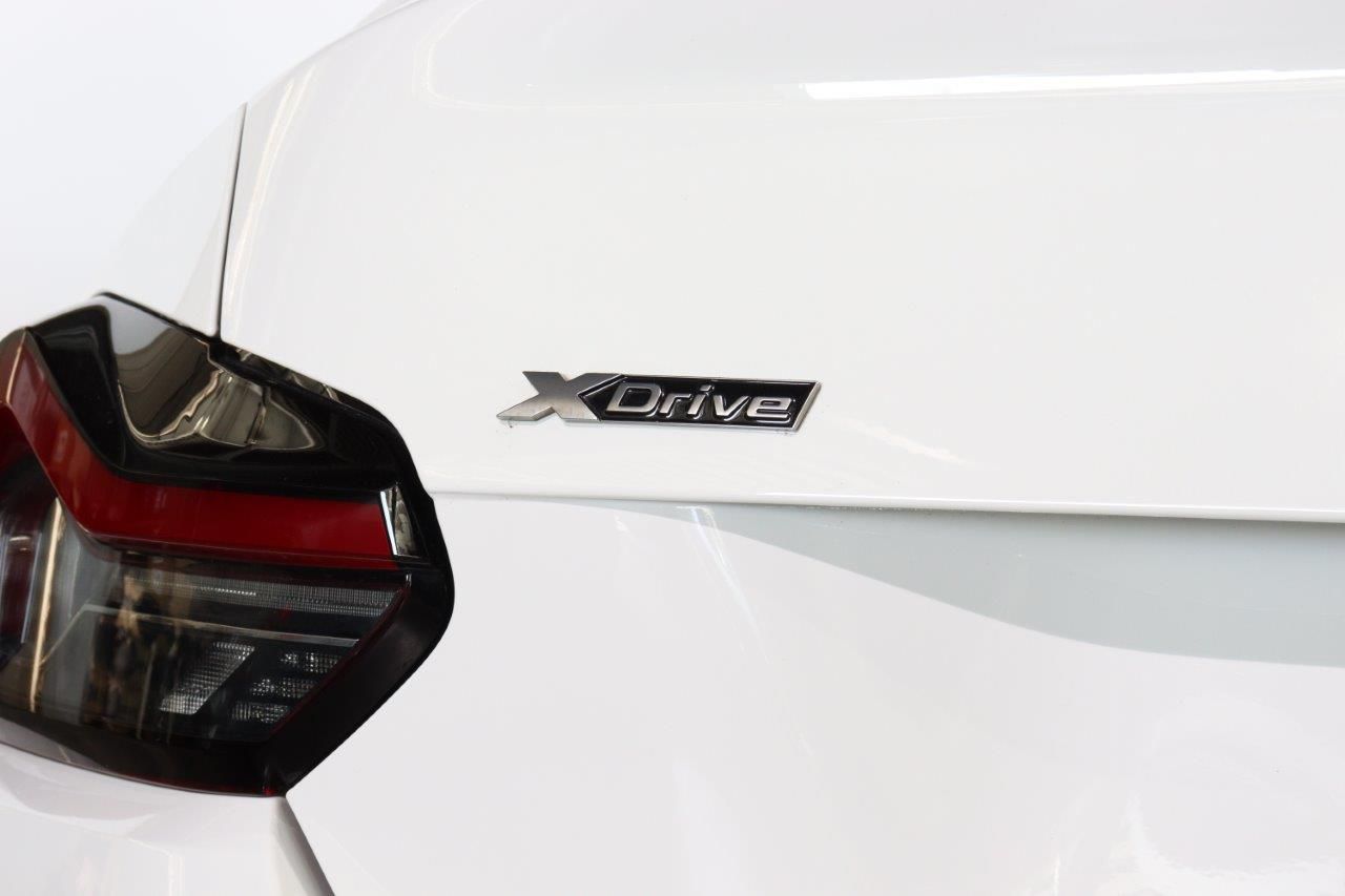 M240i xDrive Coupé RHD