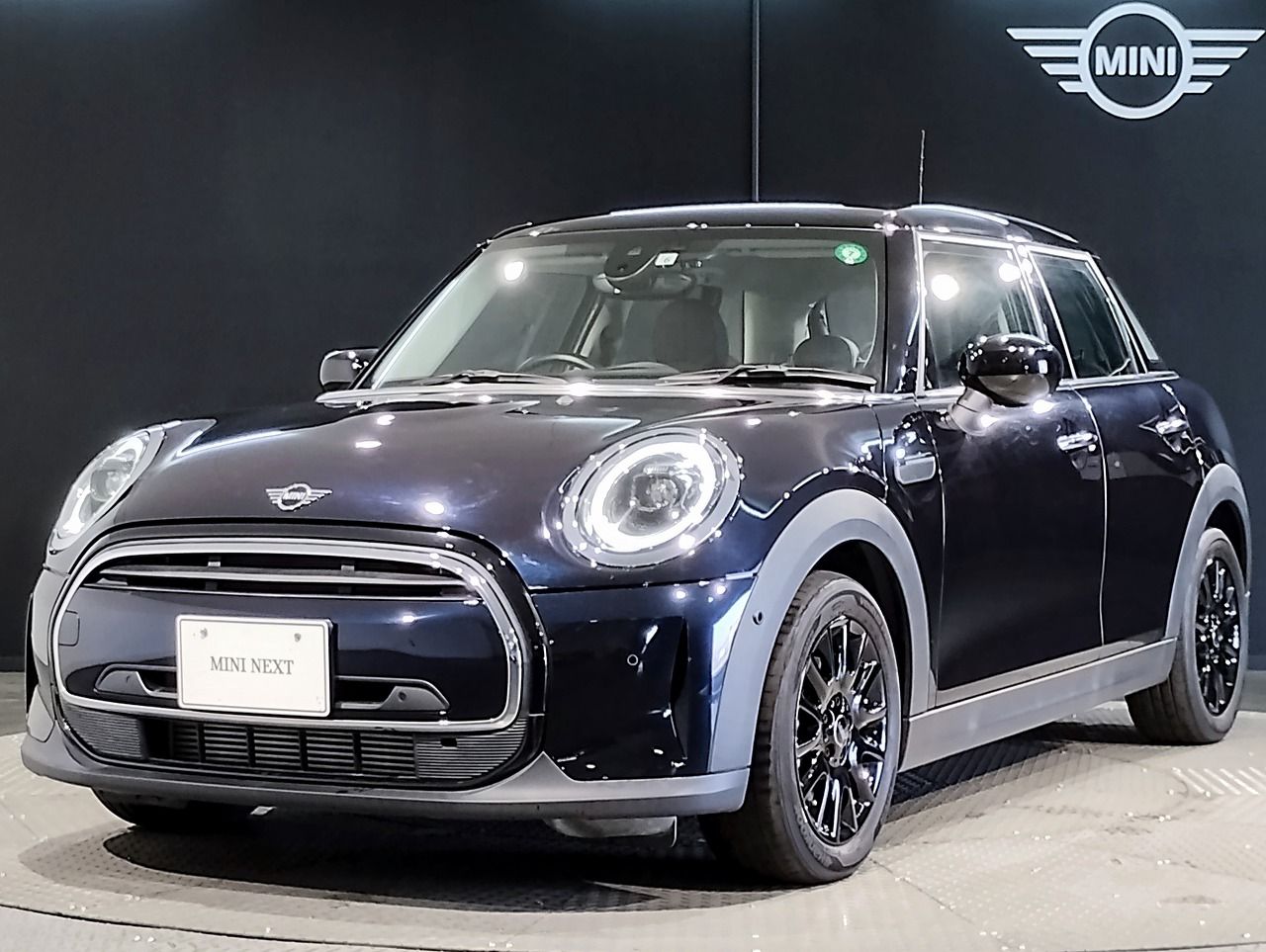 MINI COOPER D 5 DOOR.