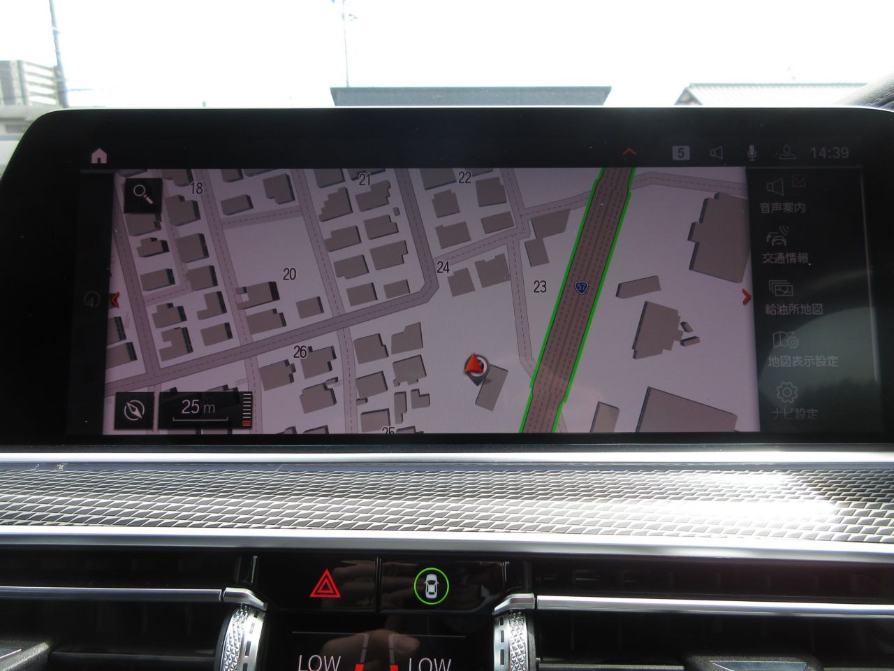 X* M50i RHD