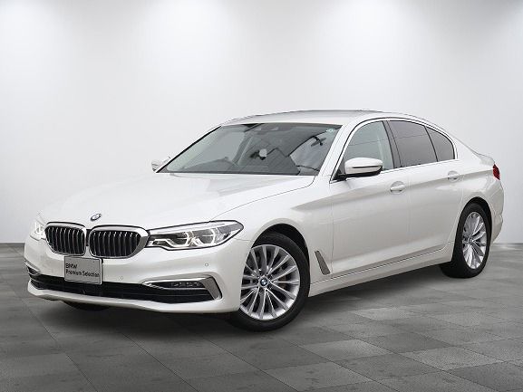 530i Luxury