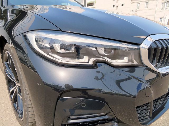 G21 320i RHD