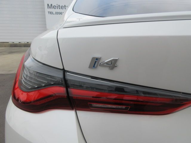 G26 i4 eDrive40 RHD
