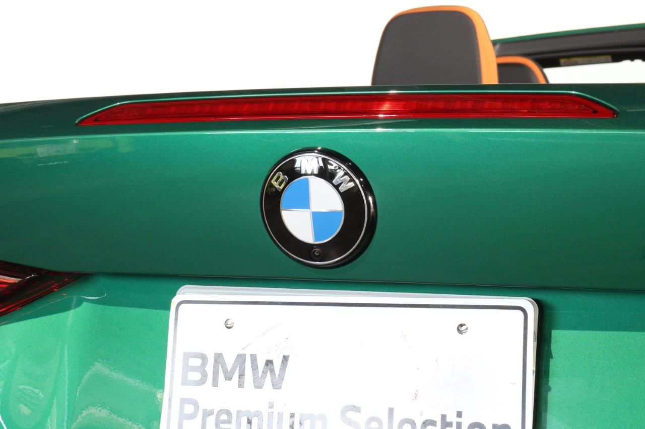 G*** M* C********** M x***** C********** RHD