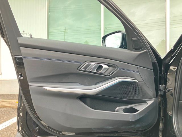 G21 320d xDrive Touring RHD
