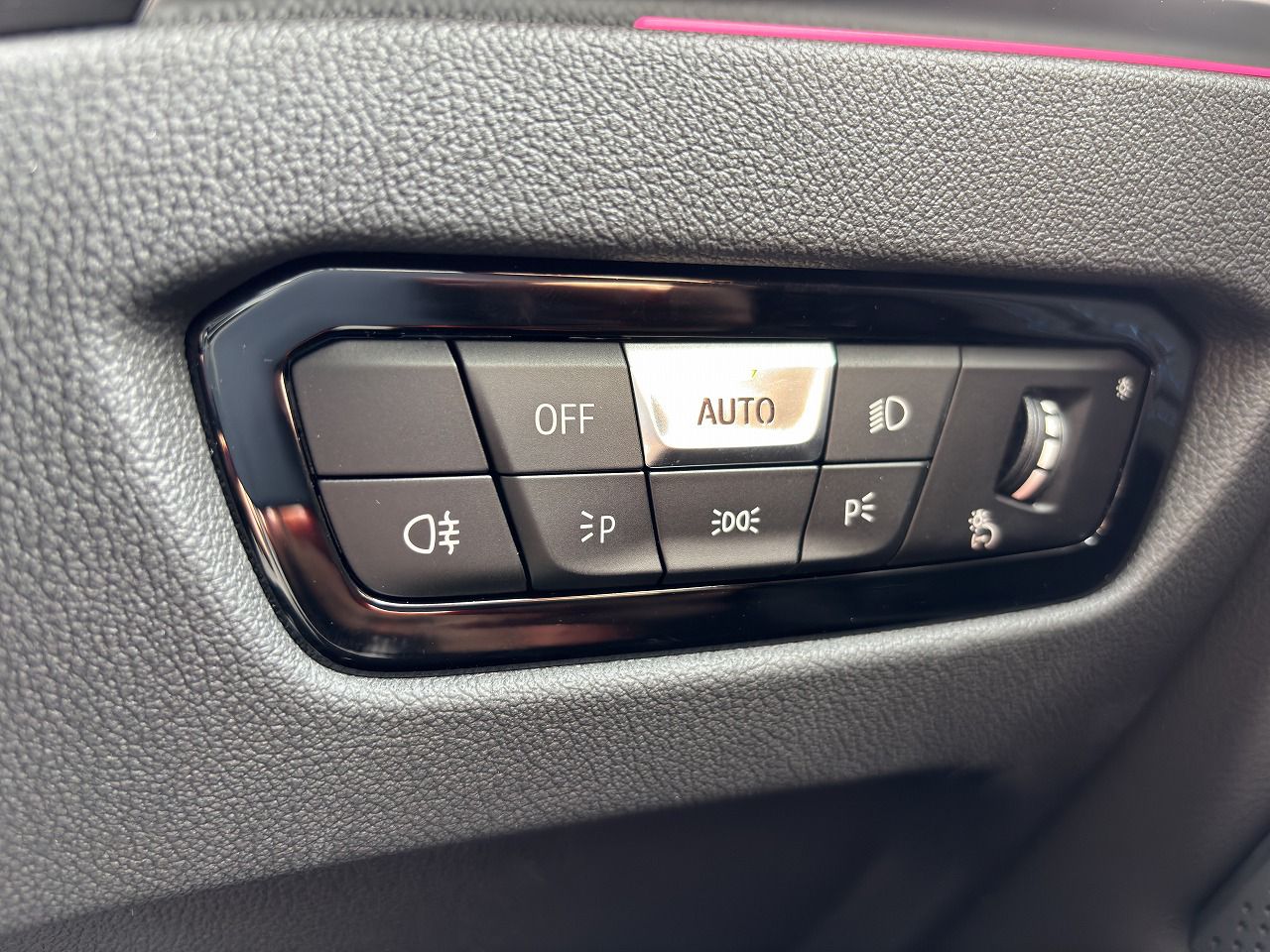G26 i4 eDrive40 RHD