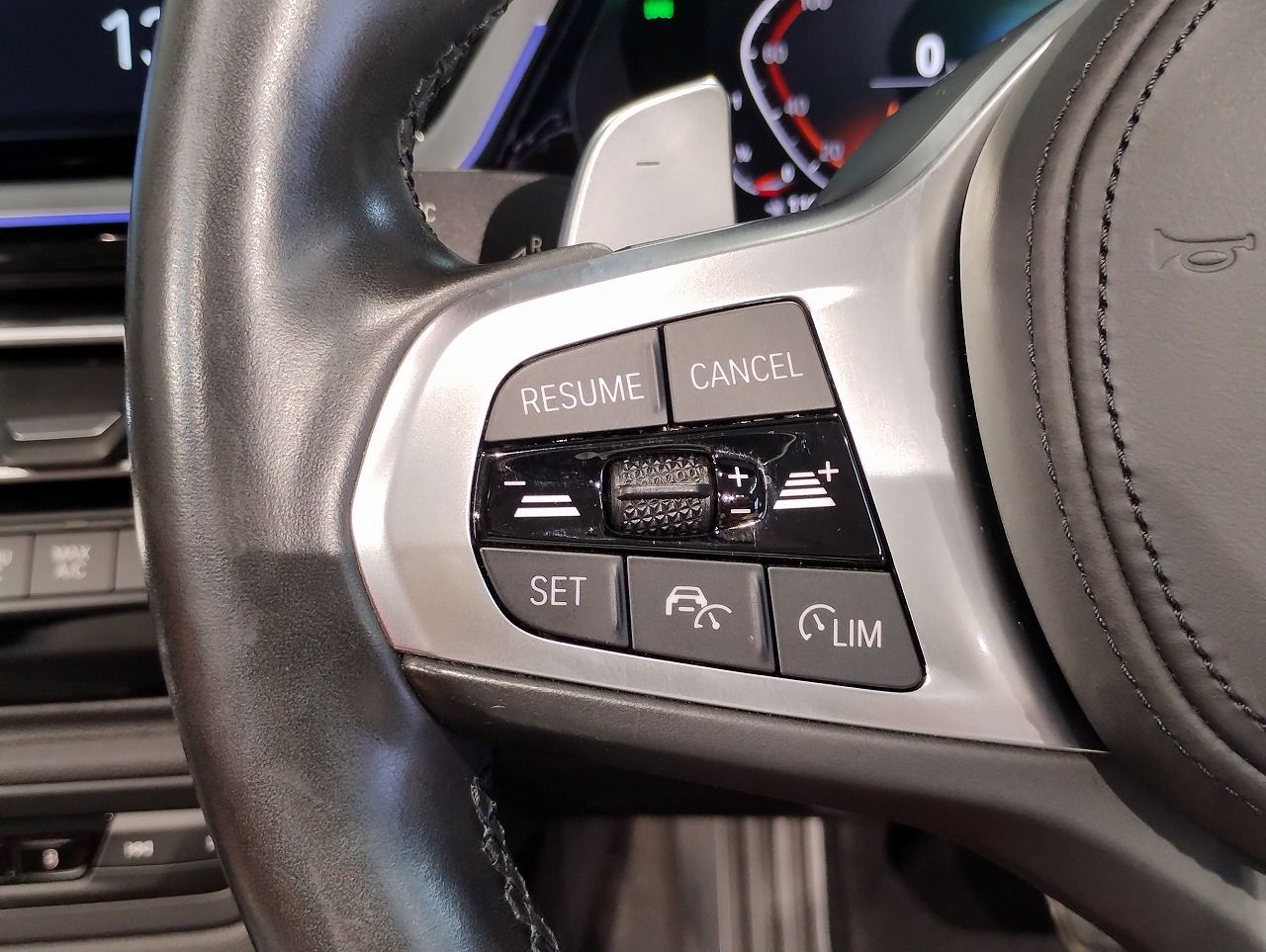G29 z4 sDrive20i RHD