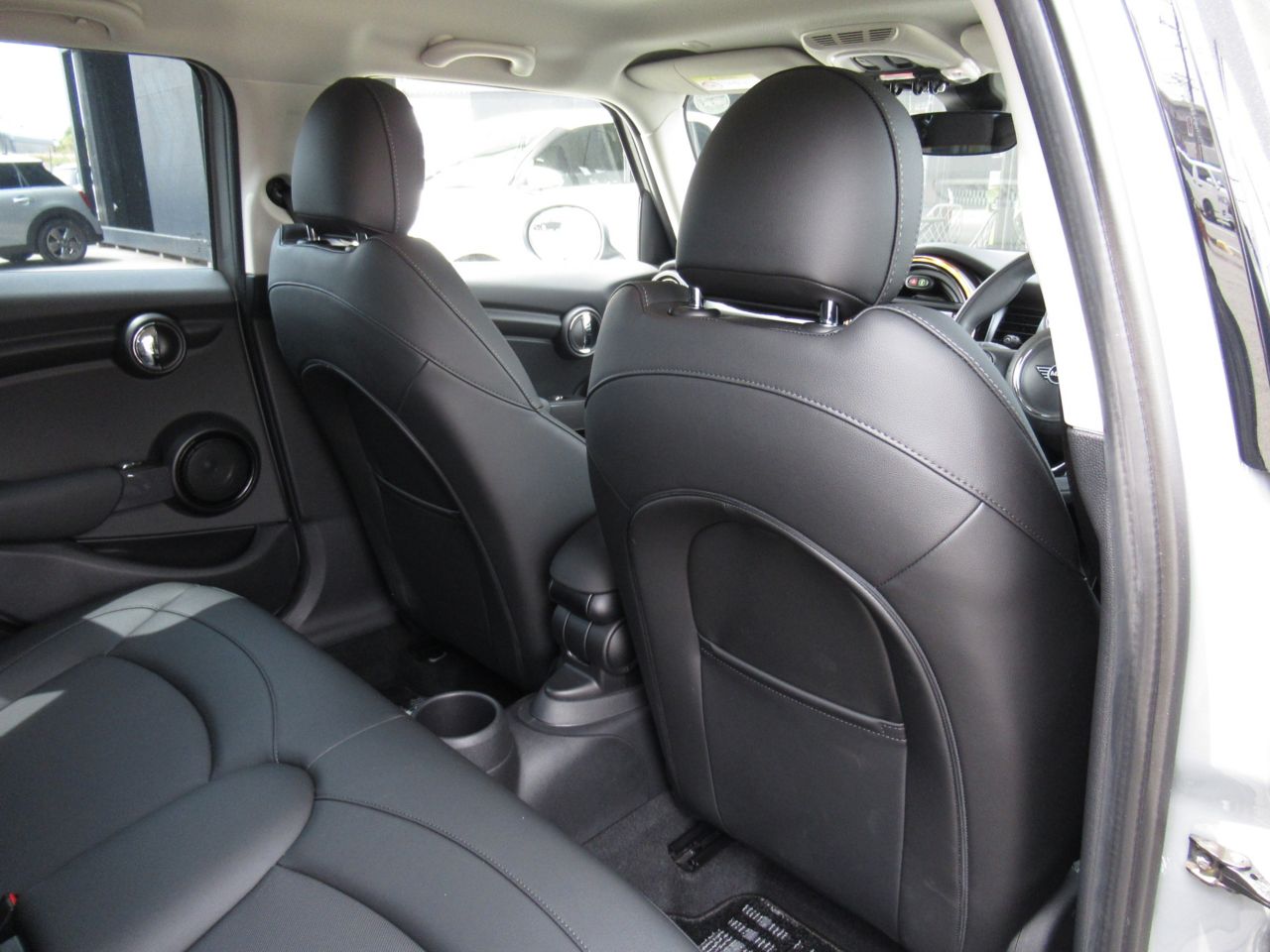 MINI F55 Cooper D 5dr Hatch LCI