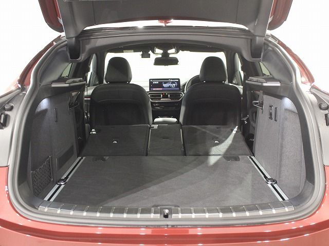 X4 xDrive20d RHD