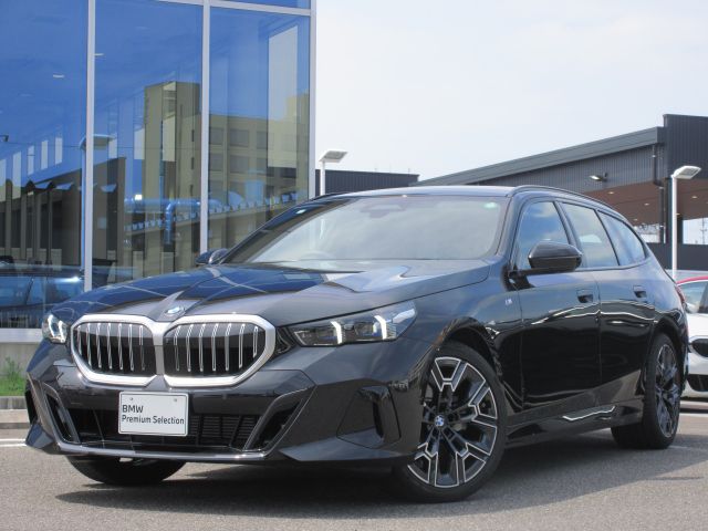 523d xDrive Touring M Sport