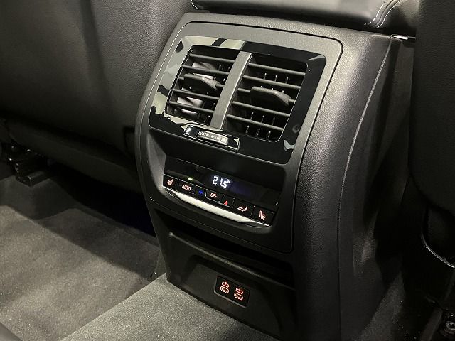 F97 X3 M RHD LCI