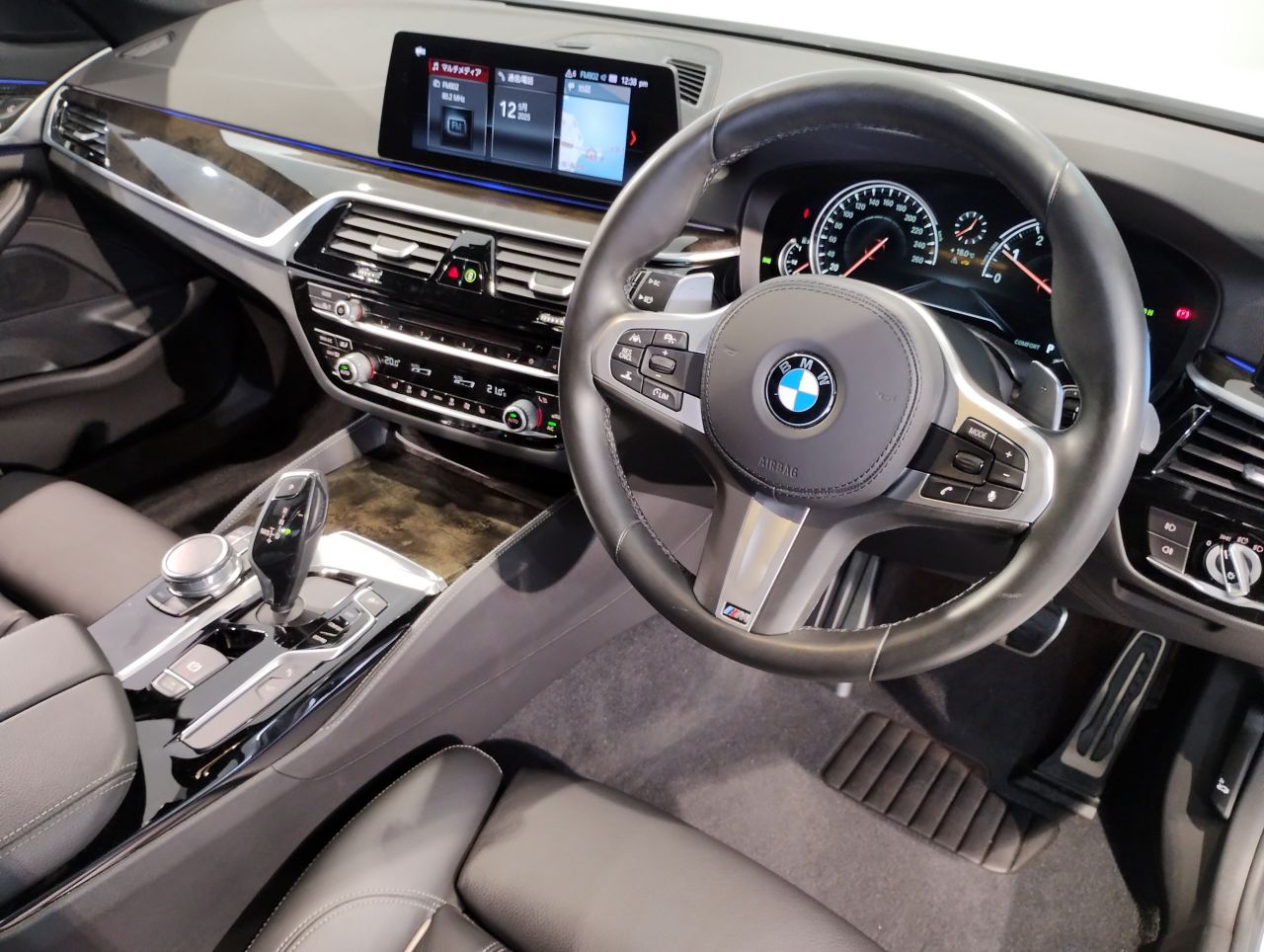 530I
