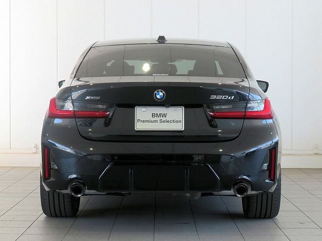 320d xDrive Berline RHD