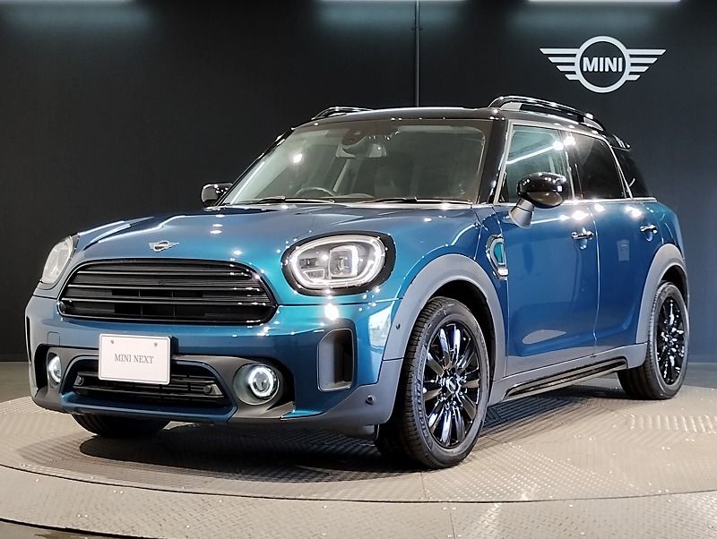 THE NEW MINI CROSSOVER BOARDWALK EDITION.