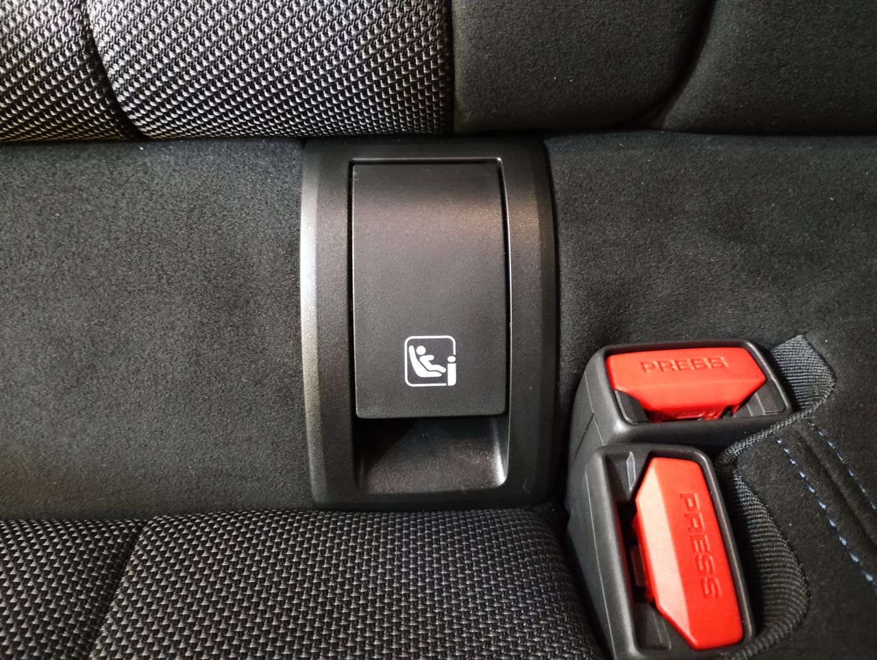 320d xDrive Berline RHD