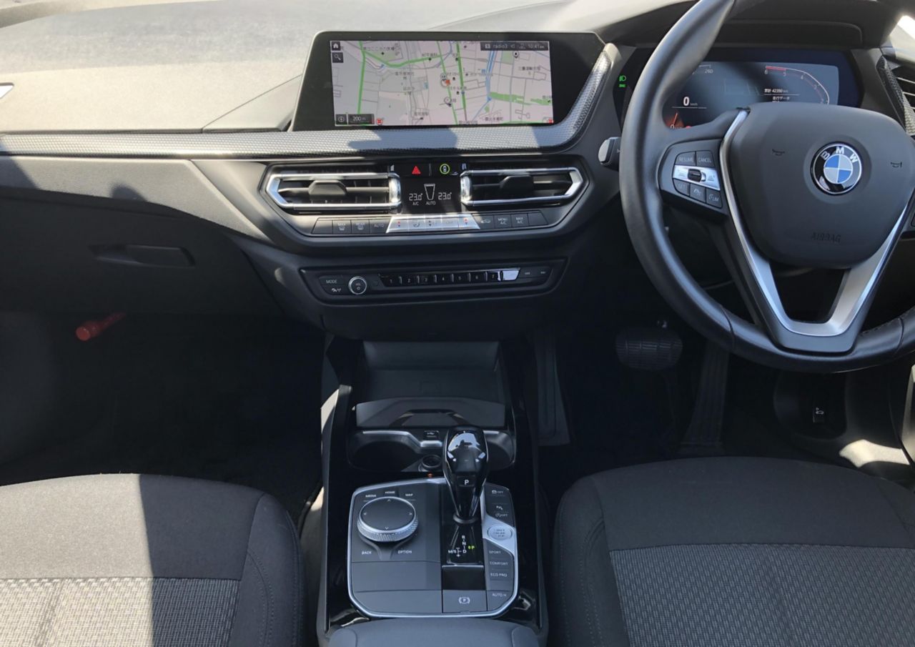 F40 118d Sports Hatch 5-door B47 2.0d