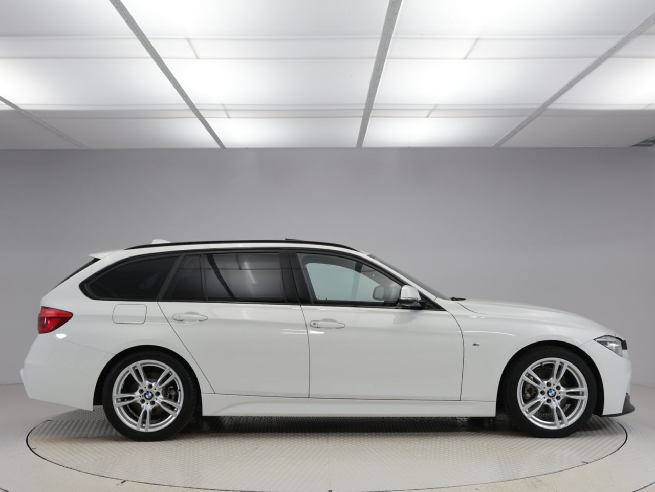 320D TOURING RHD