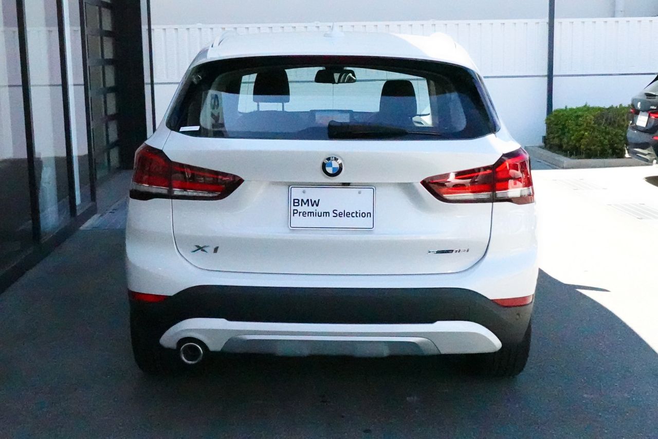 X1 sDrive18i RHD