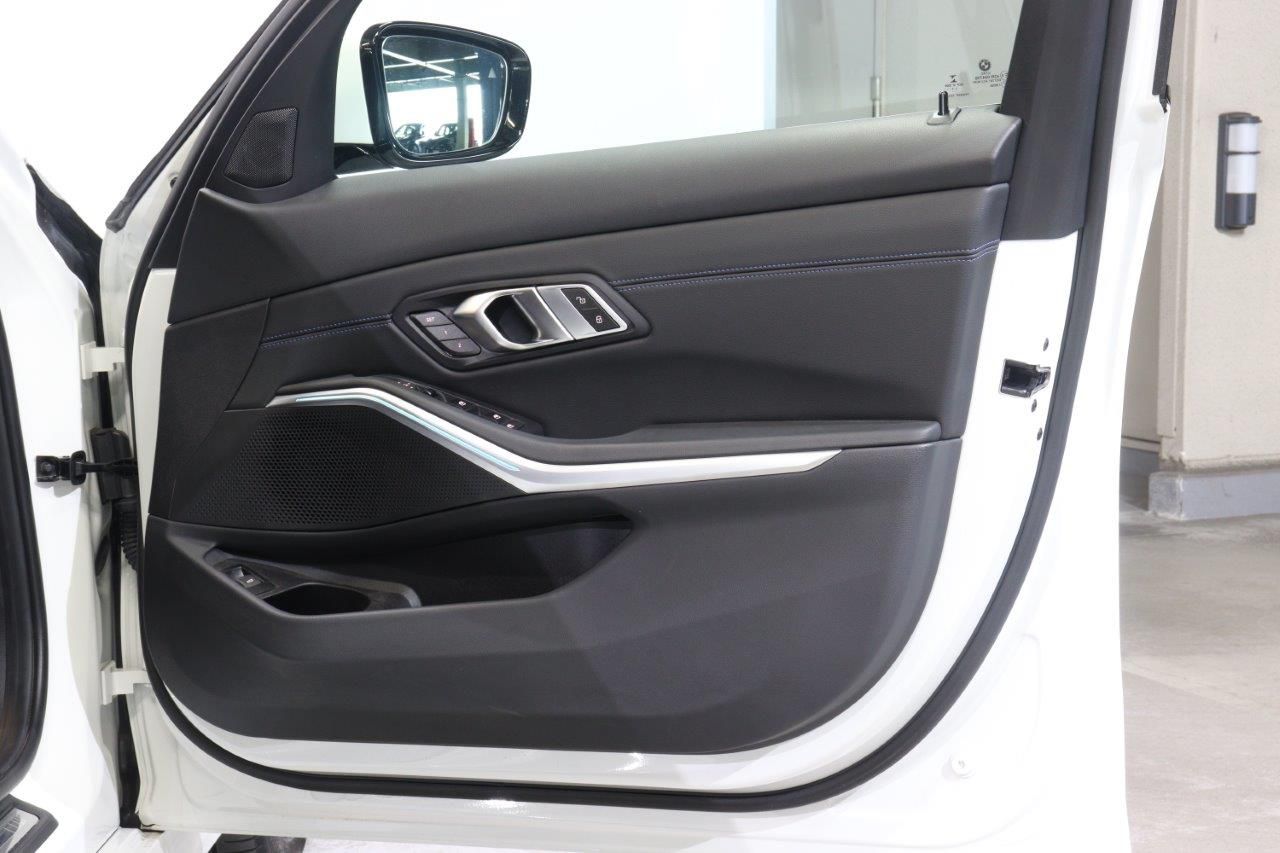 G20 320i Saloon LCI RHD MX